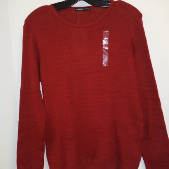 Classic red long sleeved acrylic cotton sweater - Picture 2 of 5